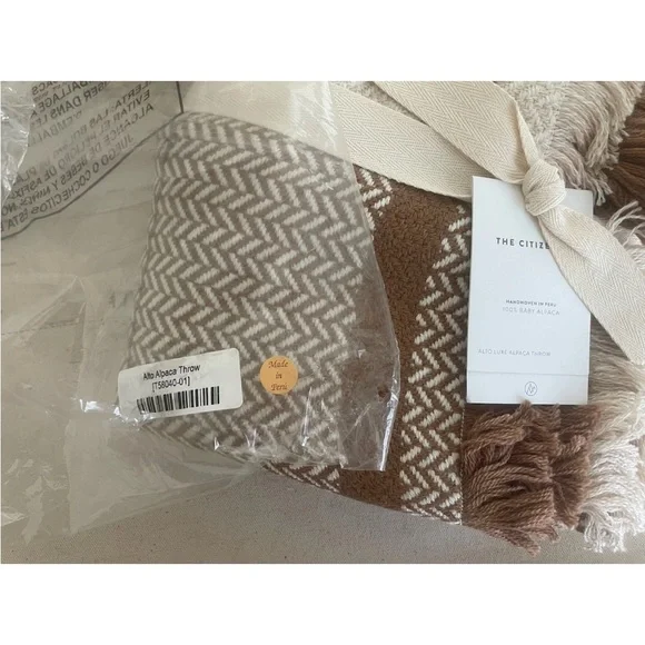 🆕NWT THE CITIZENRY ALTO LUXE ALPACA THROW - Picture 10 of 10